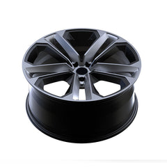 أودي أسود غير لامع مع أسلاك فضية وإطارات من سبائك الألومنيوم وحافة سلكية وعجلات سيارة مزورة